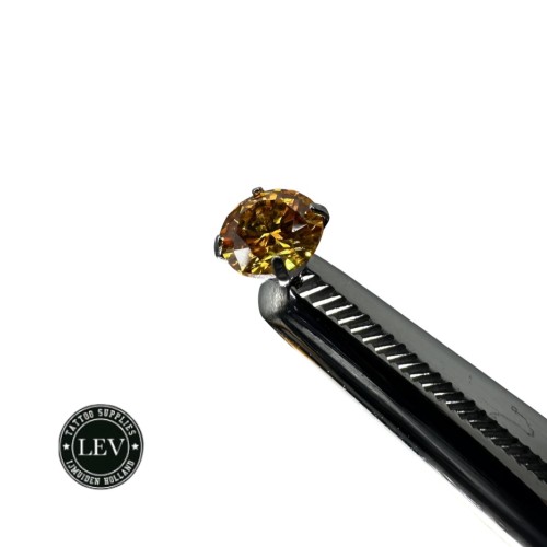 1.2 Titanium Internal Threaded Labret Met Moissanite Steen