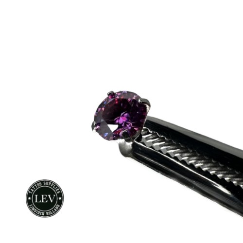 1.2 Titanium Internal Threaded Labret Met Moissanite Steen