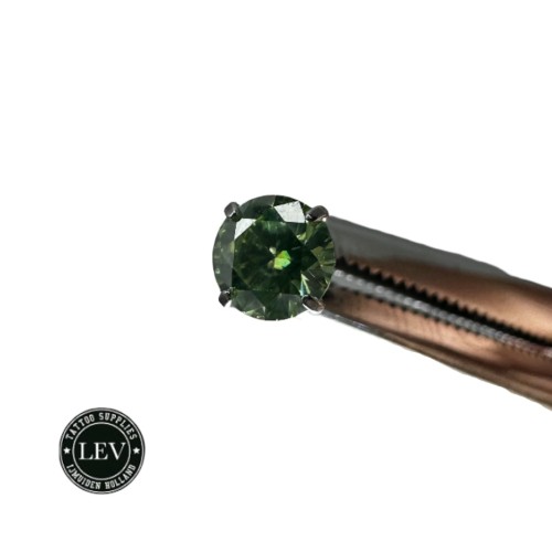1.2 Titanium Internal Threaded Labret Met Moissanite Steen